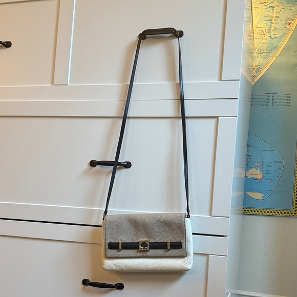 Kate Spade Black and Cream crossbody purse - Picture 6 of 6